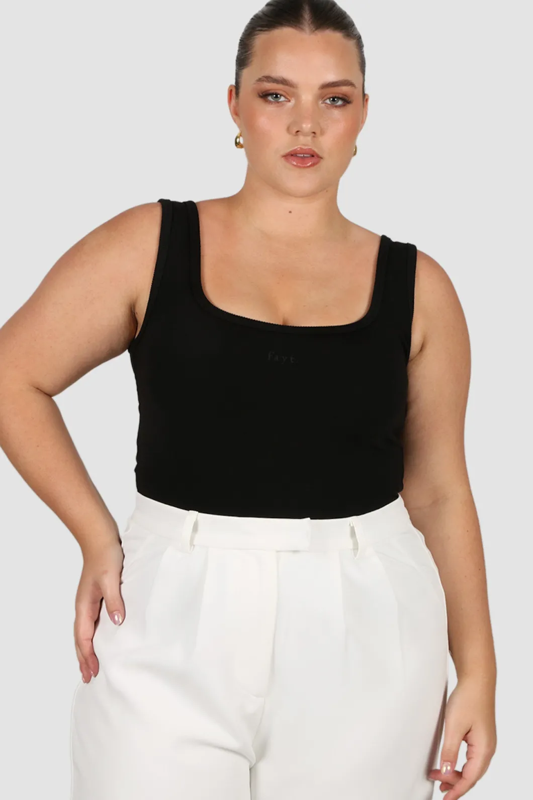 Fayt Tops | Activewear | LOGO TANK BLACKOUT