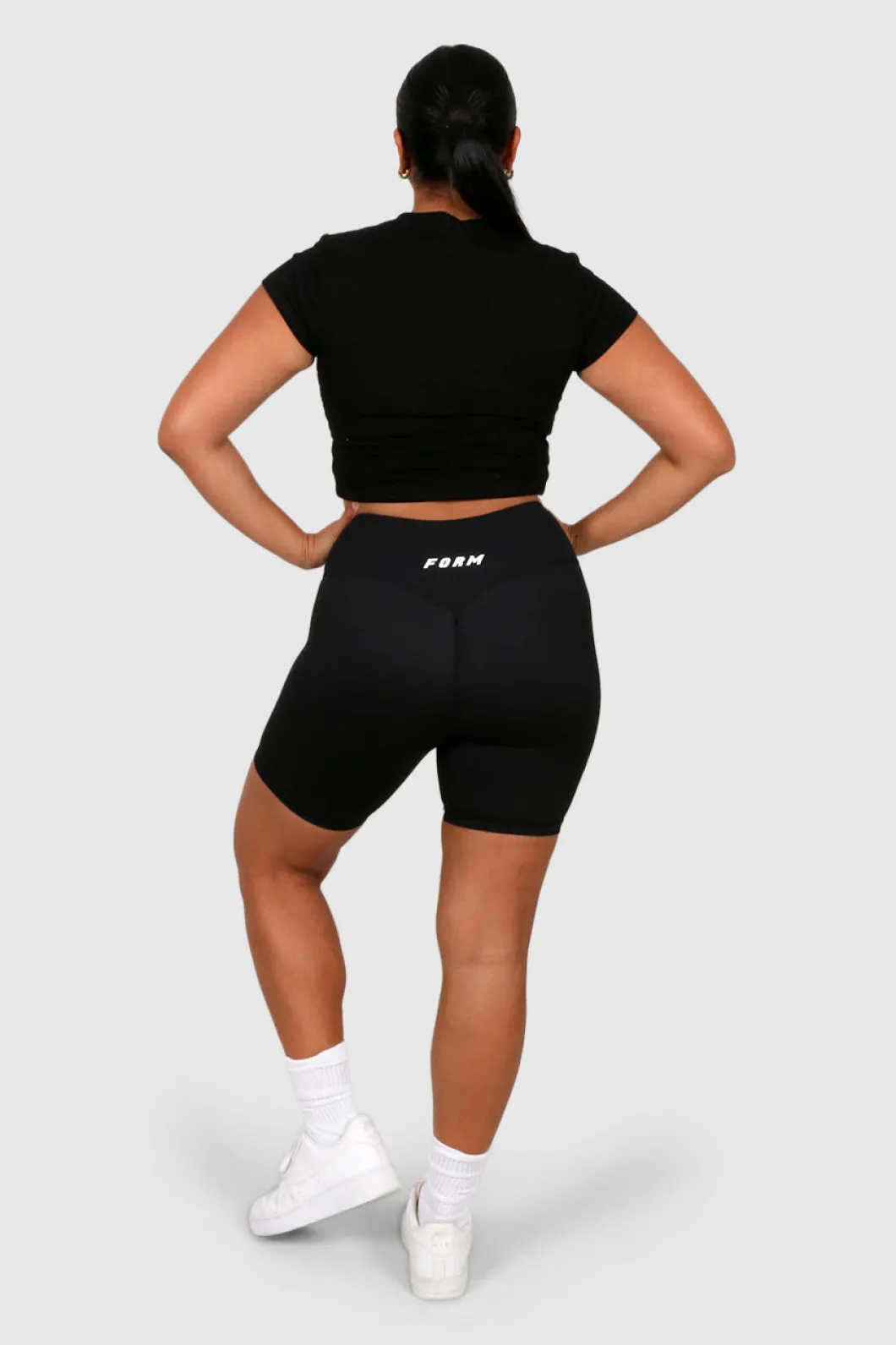 Fayt Activewear | Activewear | FORM BASE SHORT BLACK