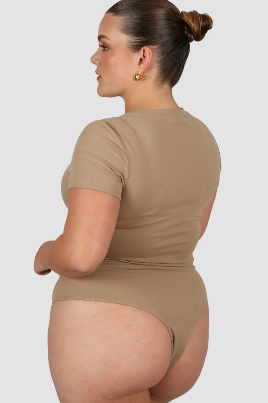 Fayt Tops | S/S BODYSUIT COFFEE